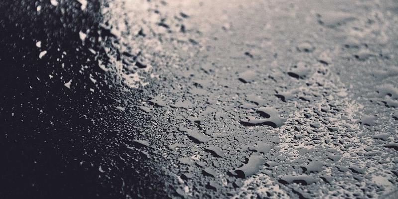 网络功能虚拟化（NFV）如何重塑电信网络？深度解析转型中的挑战与机遇